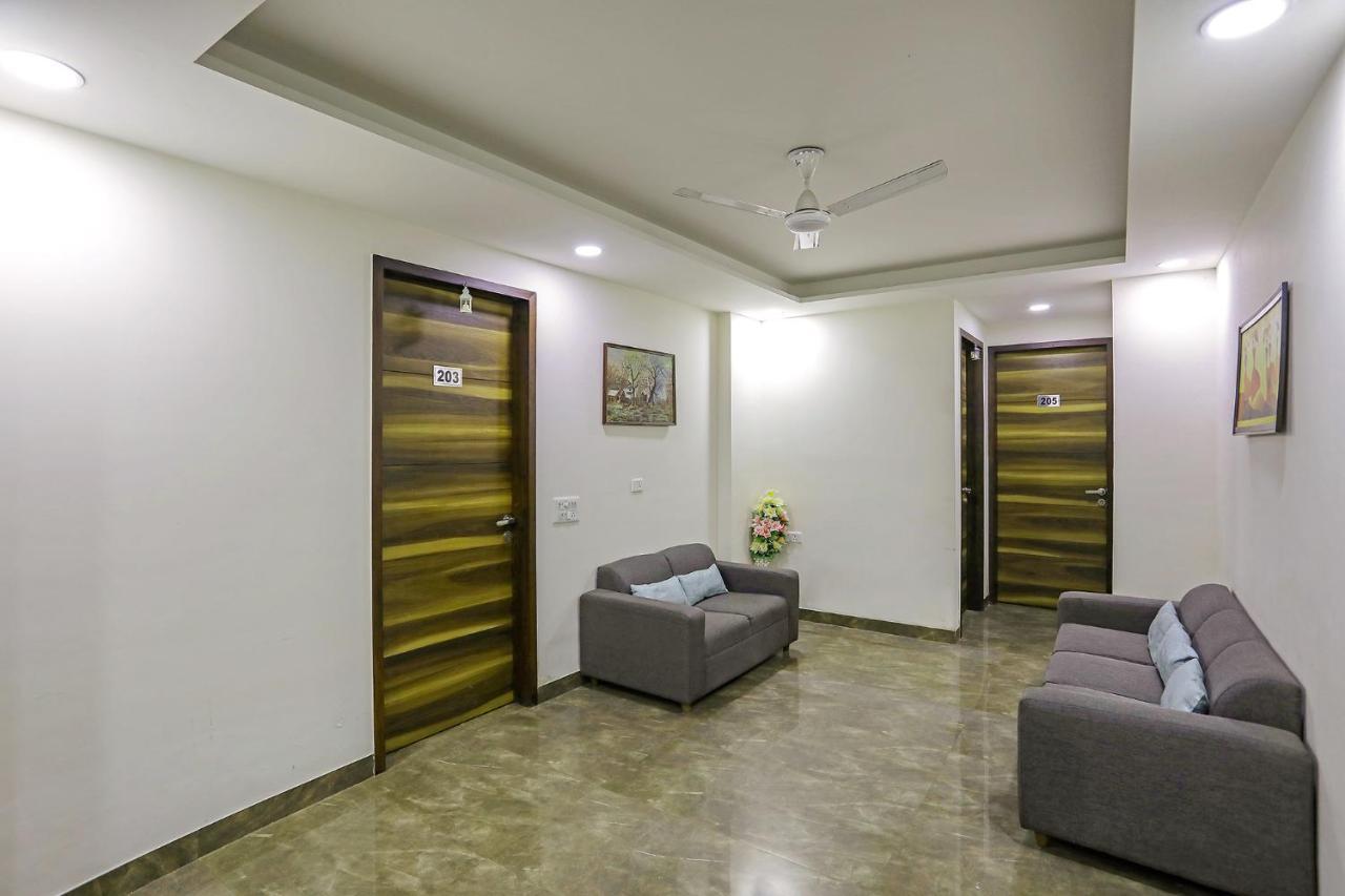 Fabhotel White House Bnb - Nr Yashobhoomi Convention Centre دلهي المظهر الخارجي الصورة