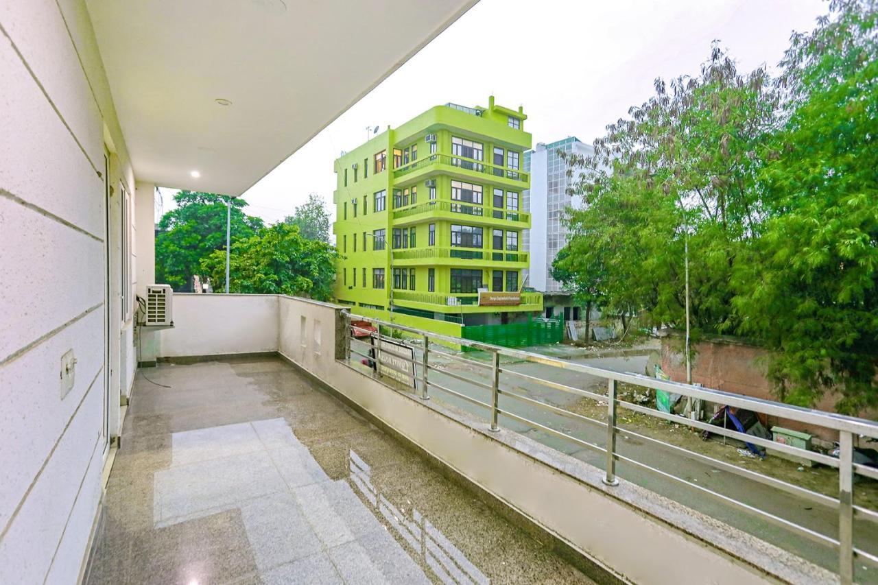 Fabhotel White House Bnb - Nr Yashobhoomi Convention Centre دلهي المظهر الخارجي الصورة
