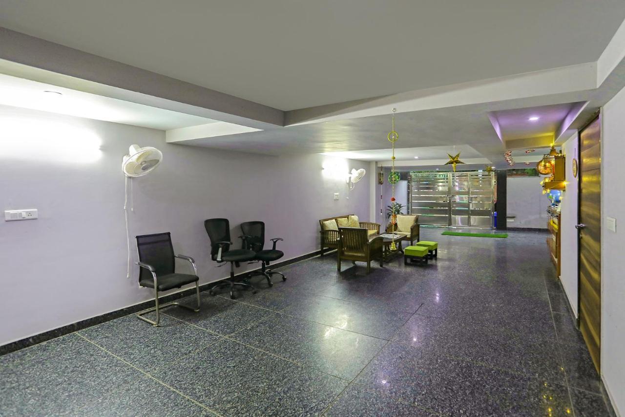Fabhotel White House Bnb - Nr Yashobhoomi Convention Centre دلهي المظهر الخارجي الصورة